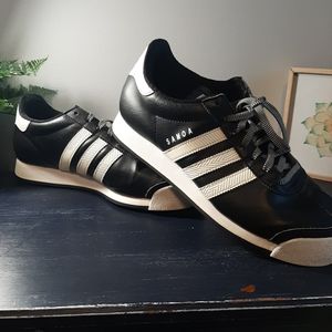Adidas, Womens,SamoaTennis Shoe, Black with White Stripes, Size 9